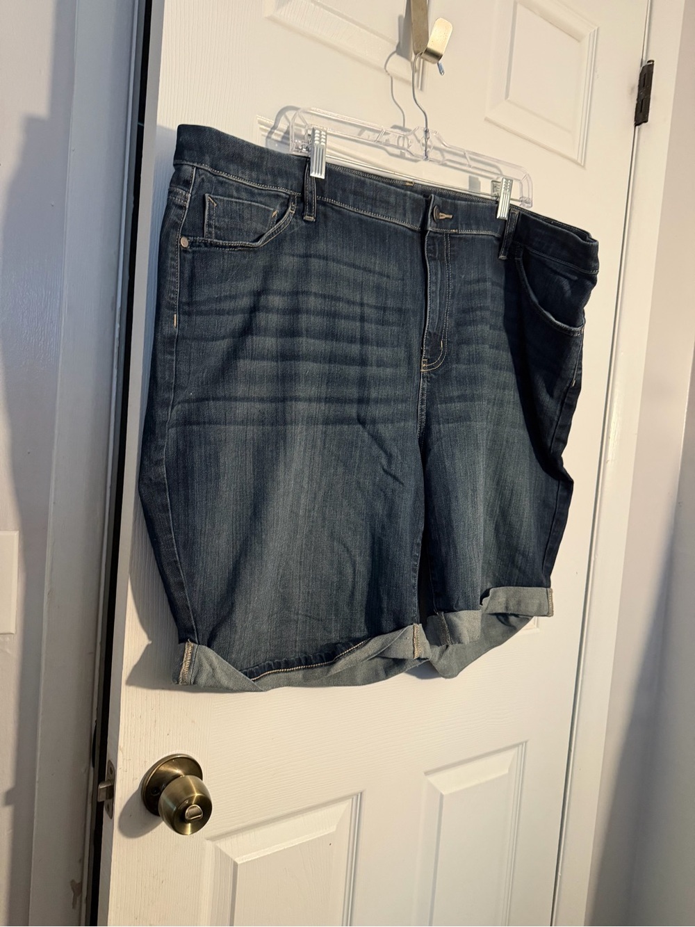 Simply Vera Vera Wang Classic Dark Wash Denim Roll-Cuff Women's Shorts